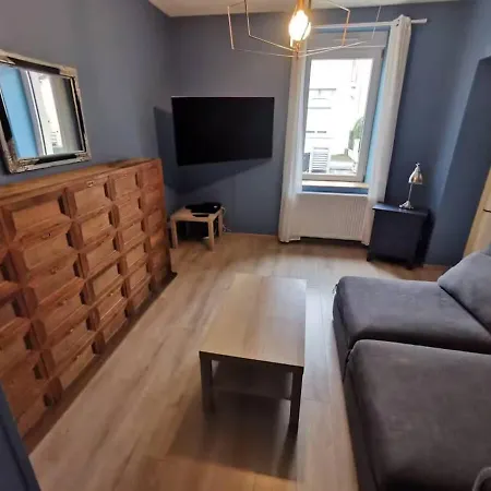 M Maison Frescaty Cosy Calme Avec Parking Prive アパート Montigny-lès-Metz