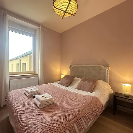 شقة M Maison Frescaty Cosy Calme Avec Parking Prive Montigny-les-Metz